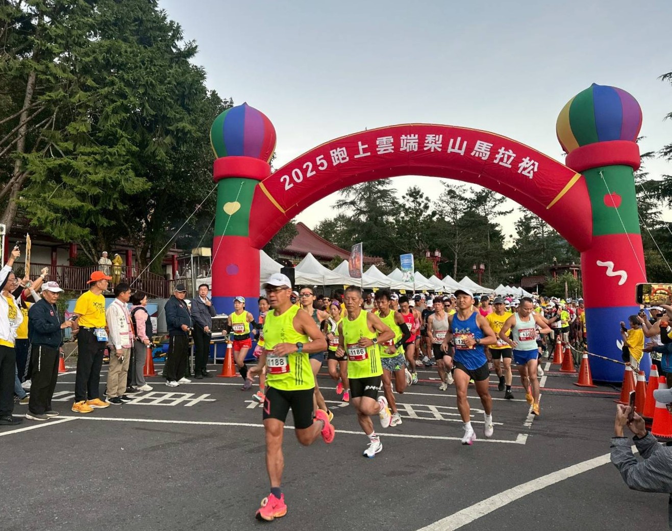 「2025梨山馬拉松」雲端賽道開跑