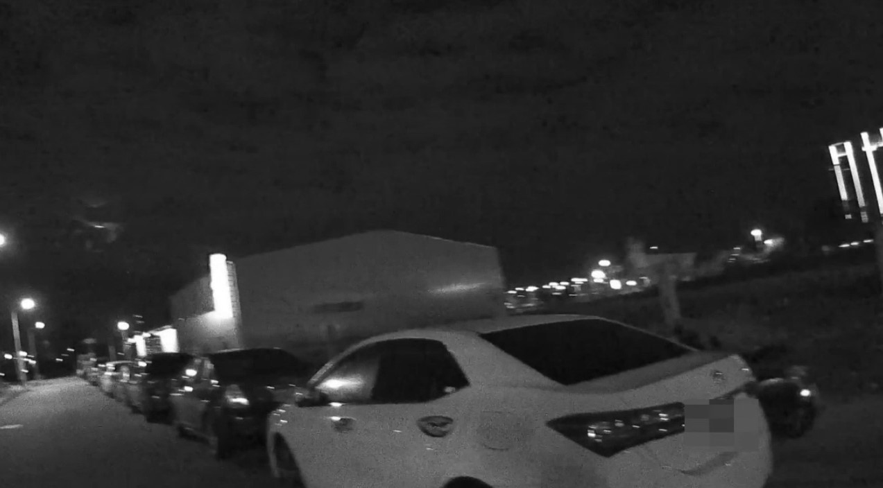 聽完演唱會，道路長的很像找不到機車！警20分鐘找回