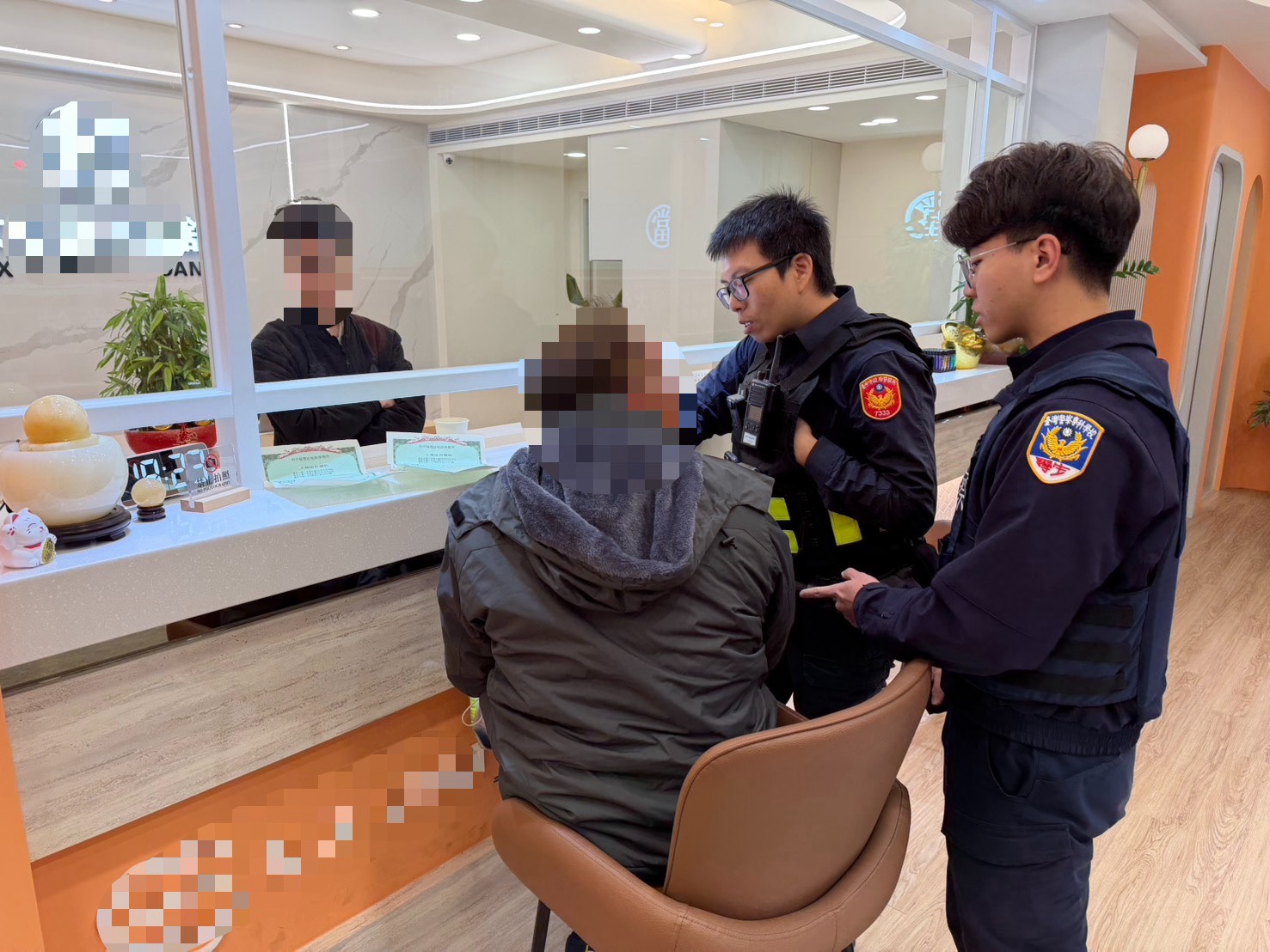 誤信網戀投資!男子抵押不動產籌款 豐原警聯手當鋪業者阻詐成功