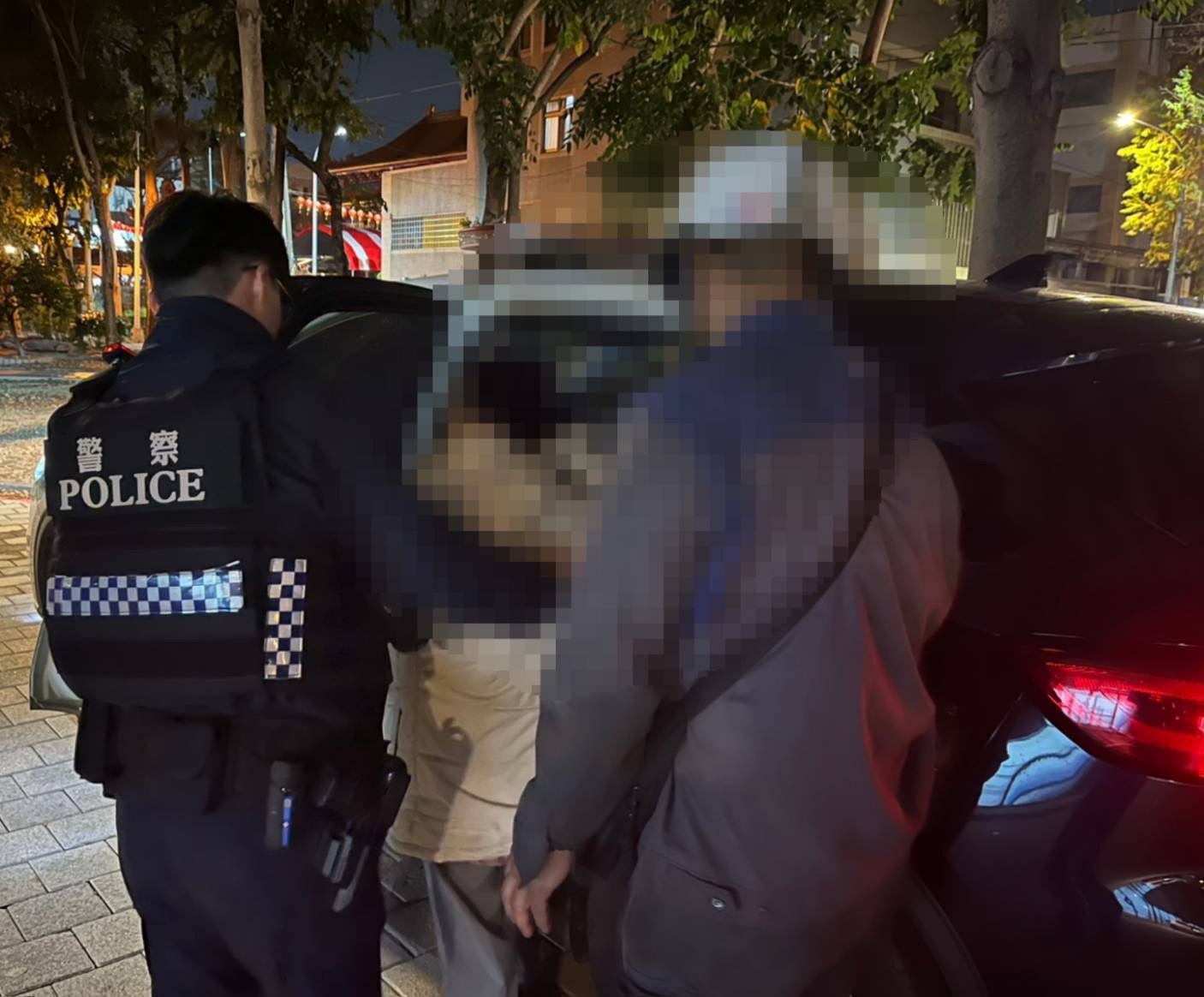 【老婦坐足9小時的茫然　30尺的距離潭子警護送】【近在咫尺卻遠如天涯　老婦迷途9小時返家】