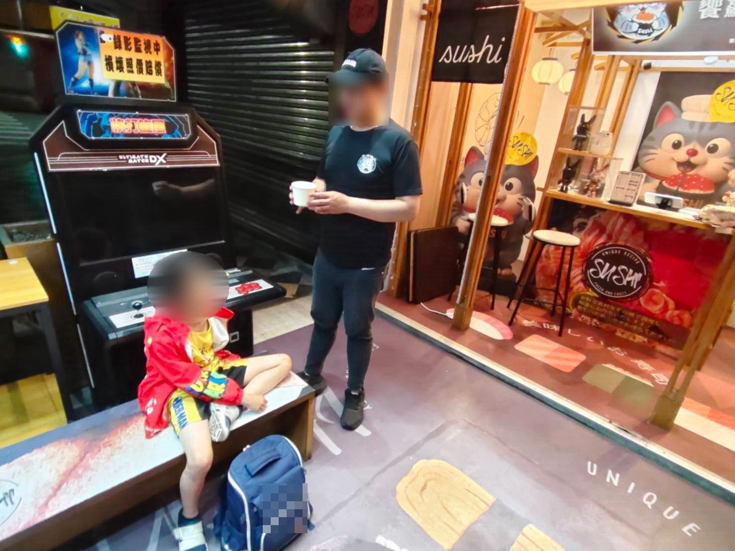 『壽司店太吸睛！小學童放學後忘了回家　暖心店家供熱食、警民合作助返家』